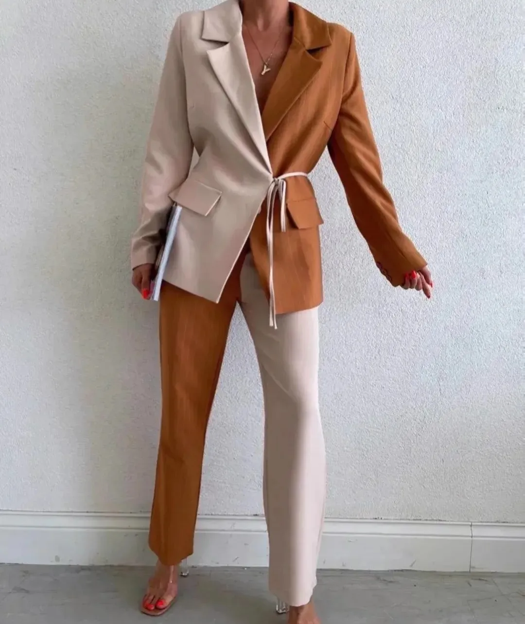 Δίχρωμο κοστούμι - Image 2